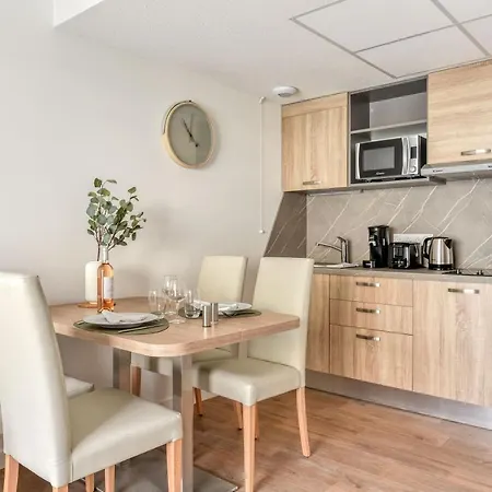 Ovelia Montpellier - Les Balcons De Montcalm Apartment Exterior photo