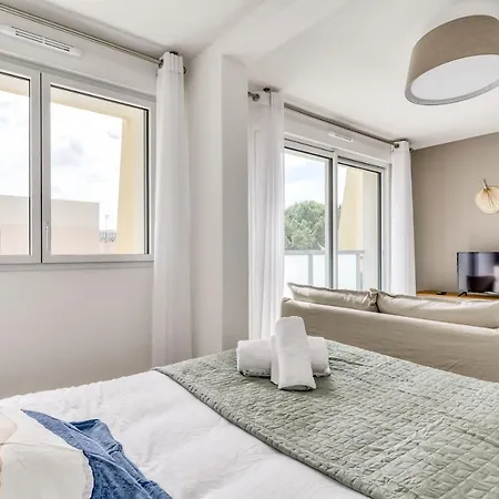 Ovelia Montpellier - Les Balcons De Montcalm Apartment Exterior photo